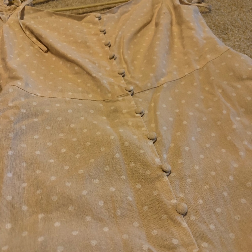 Colleen beige polka dot off-the-shoulder dress - Picture 3 of 8